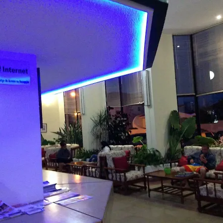 Casa Montechoro * אלבופיירה